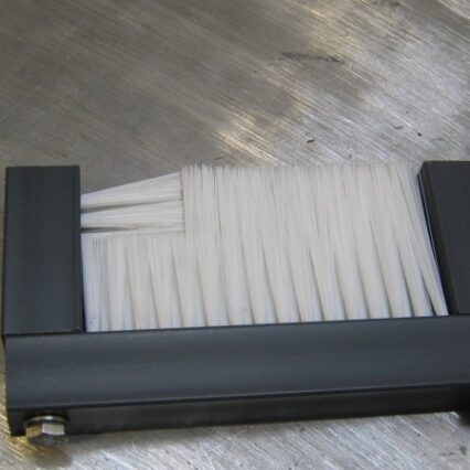 Block and belt brushes