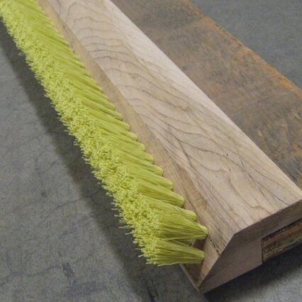 Block and belt brushes